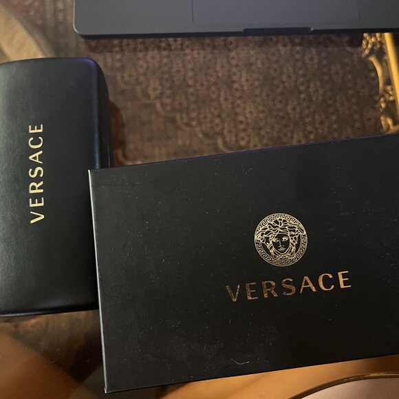 VERSAVE Chocolate Brown Greca Sunglasses - Picture 6 of 6